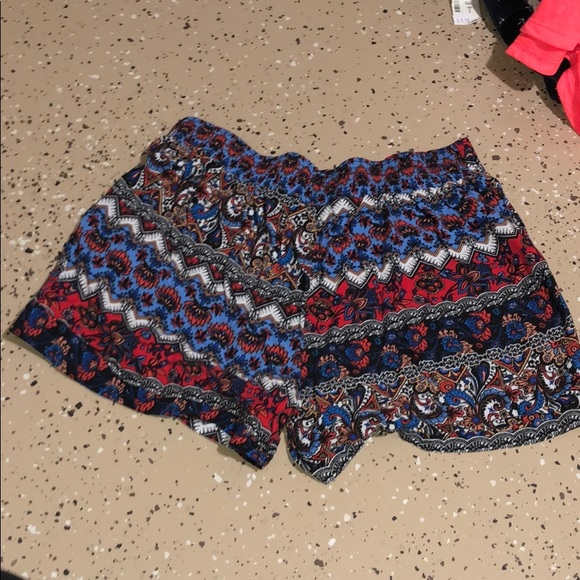 shorts - Picture 2 of 2